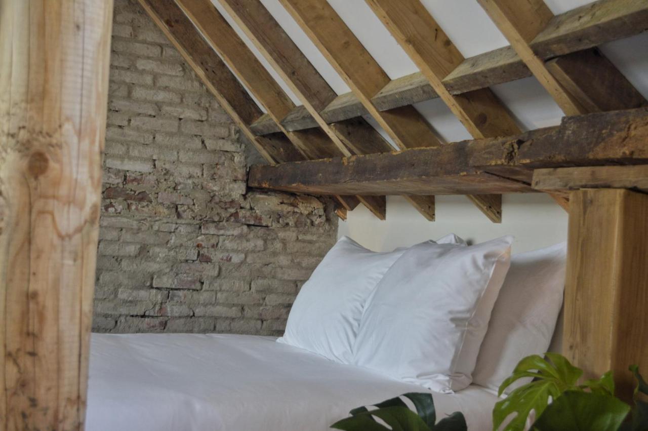 Van Heeckeren Apartments & Suites Buren Buren  Ngoại thất bức ảnh